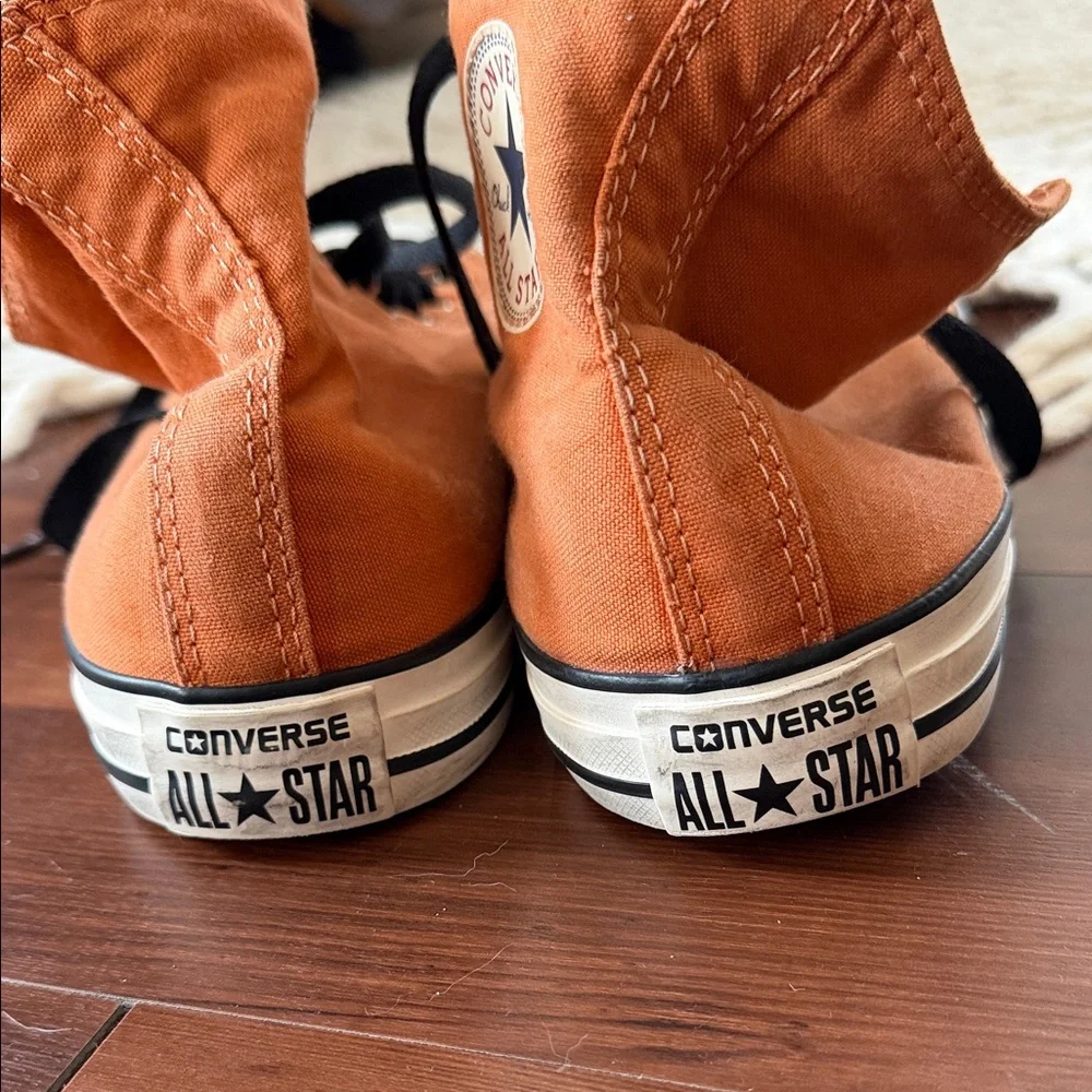 Converse High Top Sneakers Orange with Black Laces - Picture 4 of 6
